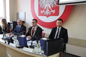 Zdjęcie główne dla wydarzenia: XXVI Sesja Rady Powiatu Tureckiego